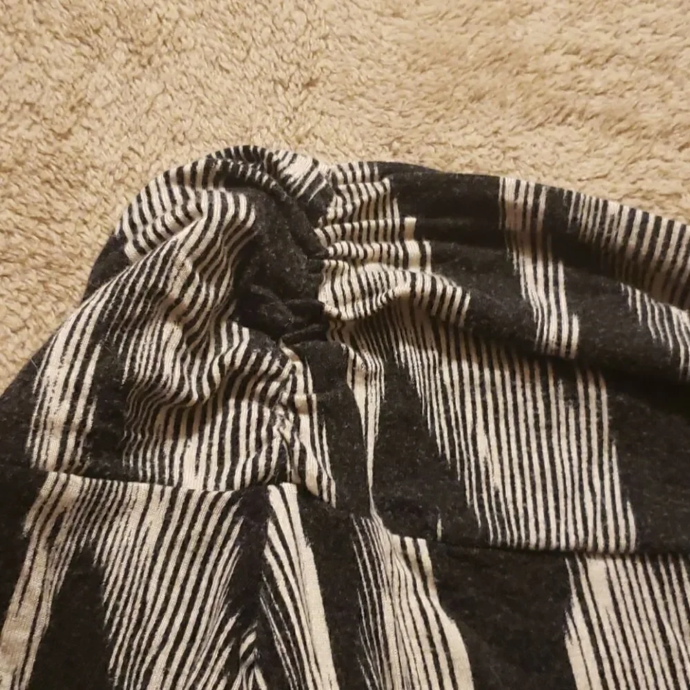 WORTHINGTON Maxi skirt. Black and tan
